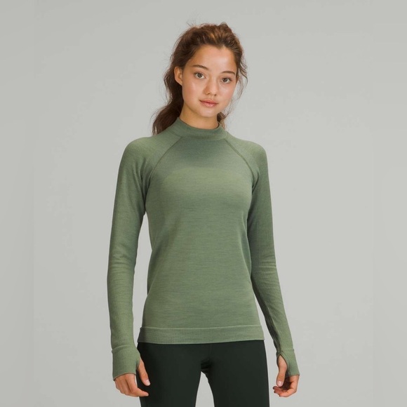 Lululemon Keep the Heat Thermal Long Sleeve Shirt Size Medium - Picture 1 of 13